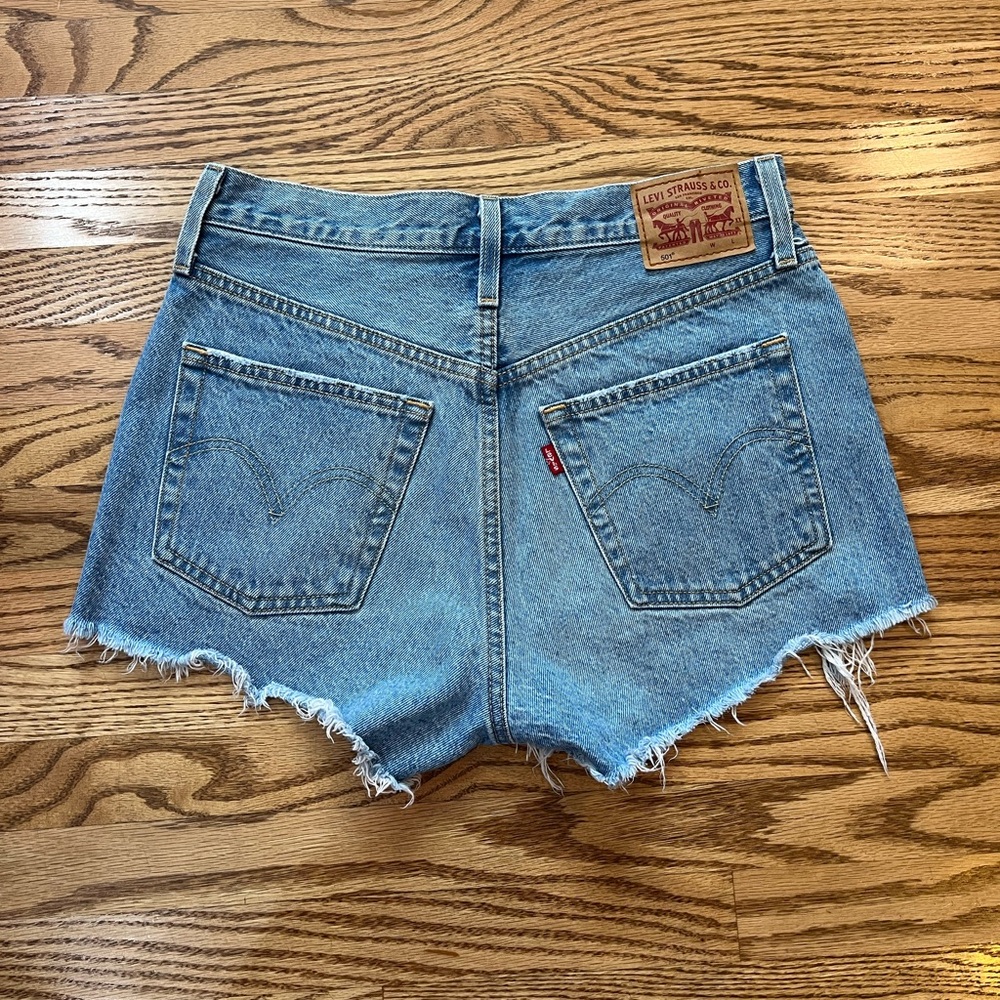 levi’s 501 high waisted denim shorts